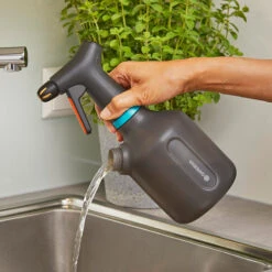 Gardena Pump Sprayer 1 Ltr 20 Gardena Pump Sprayer 1 Ltr -XIKI Garden Shop GSPUMS13