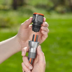 Gardena Premium Metal Hose Connector 23 Gardena Premium Metal Hose Connector -XIKI Garden Shop gsphoco3