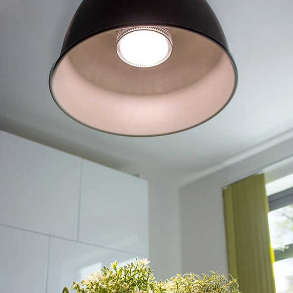 E27 LED Light Bulb 2 E27 LED Light Bulb - Image 2